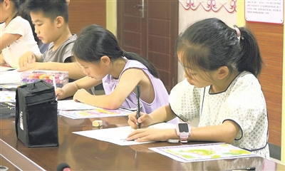 配资炒股交易平台 暑期公益艺术培训点亮孩子多彩假期